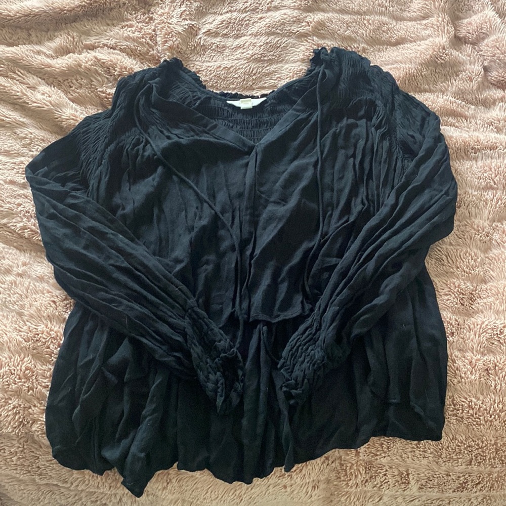 Sun & shadow black long sleeve top - size small- worn one time. Great condition